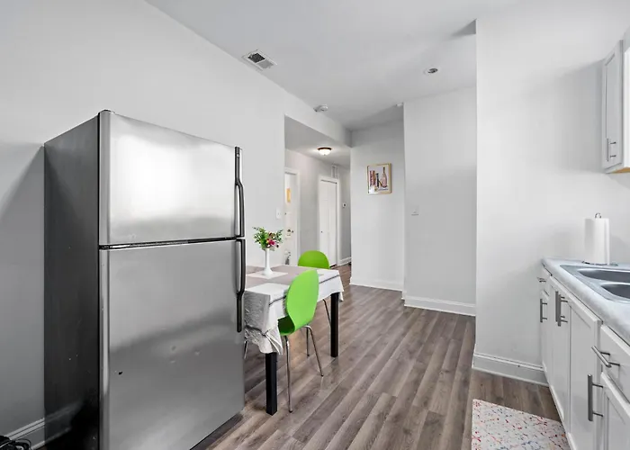Cozy Woodlawn Retreat 2 Apartment Chicago