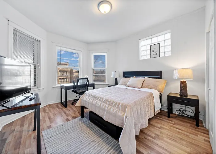 Cozy Woodlawn Retreat 2 *