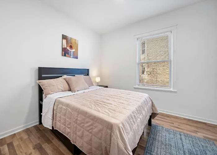 Cozy Woodlawn Retreat 2 * Chicago